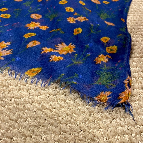 Ardene scarf - Picture 3 of 4